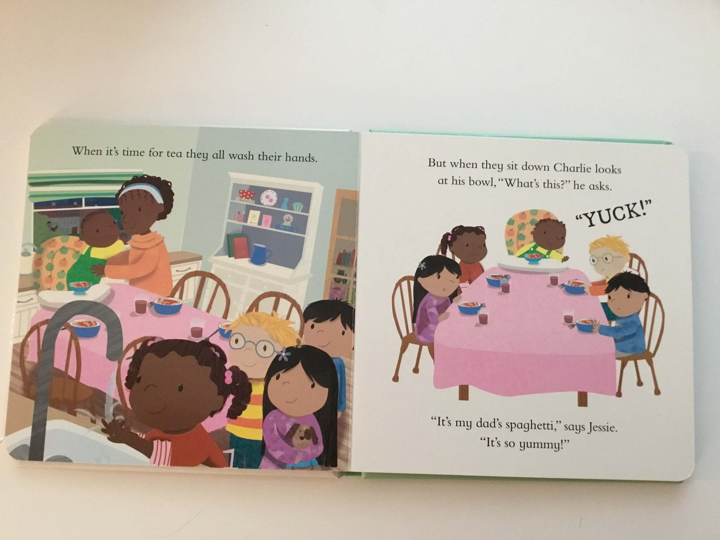 Spaghetti, yuck! A Mindful Story about Trying New Things (Board Book)